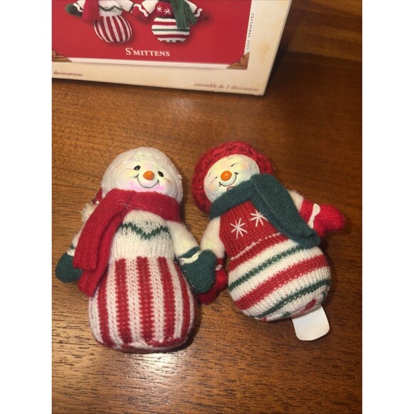 Hallmark Keepsake Ornament 2003 S'Mittens Snowmen Ornament Couple Smitten - Picture 4 of 5